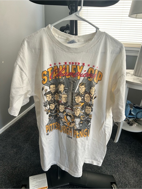 Salem Sportswear Other - Vintage Pittsburgh Penguins Shirt